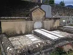 Sépulture où reposent Léon Boyer et sa famille (Florac).