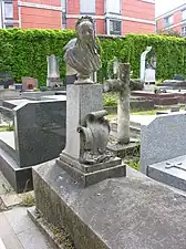 Sépulture de l'artiste, Paris, cimetière de Montmartre.