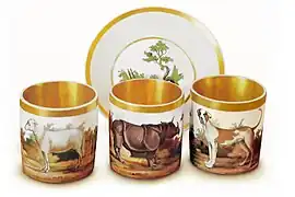 Série de trois tasses "animaux" de la manufacture Locré, fabriqué par Russinger-Pouyat vers 1805.