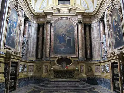 Chapelle principale de l'église Sainte Marie-Madeleine de Pazzi à Florence où furent déposés ses restes jusqu'au XIXe siècle.