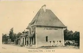 La gare de Saint-Valery-Ville, dans son style des années 1930