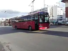 Mercedes Intouro en gare routière de Massy - Palaiseau.