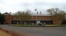 photo d'un bâtiment militaire