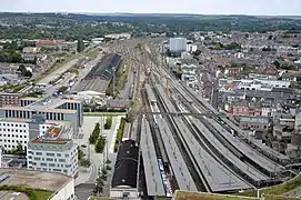 Le complexe de la gare et du dépôt à Amiens vue de la Tour Perret.