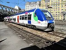 Rame B 82500 en gare de Paris-Est.