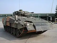Véhicule de combat d'infanterie Puma. Démonstrateur de mobilité (VS2) avec simulateurs de poids (2009).