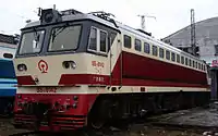 SS7C-0142 locomotive at Wuchangnan Locomotive Depot.