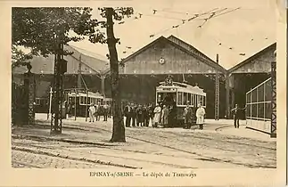Le 54 à son dépôt d'Épinay-La Briche.