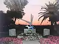 Stèle des 95 victimes de la Caravelle Ajaccio-Nice située Promenade des Anglais à Nice.