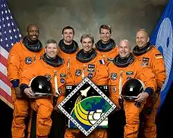 Leland Melvin, Stephen Frick, Rex Walheim, Leopold Eyharts, Stanley Love, Alan Poindexter et Hans Schlegel