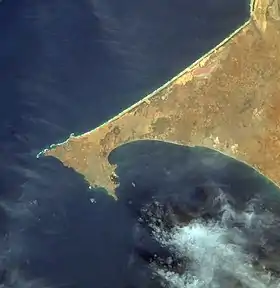 Photographie satellite d'une presqu'île.