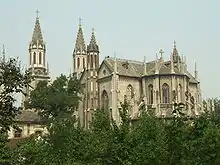 Vue de la cathédrale à partir du campus de l'université