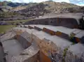 Élaborations en forme de siège à Saqsaywaman, similaires à celles de Naupa Iglesia