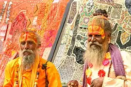 Deux Sadhu vishnouites. Le Vishnouisme est le courant religieux hindou le plus suivi par la population.