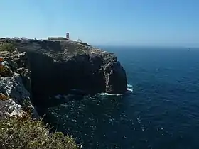 Falaise nord du cap Saint-Vincent, probablement vues depuis le cap lui-même