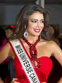 Photographie montrant Miss Univers Canada 2012, Sahar Biniaz