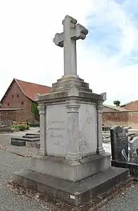 Monument hommage aux victimes de la guerre 1870-1871.