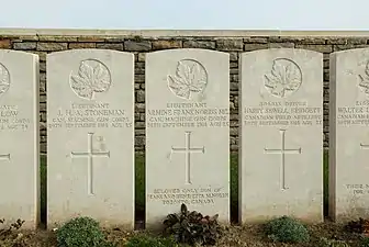 Les tombes de soldats canadiens tombés les 28, 29 et 30 septembre 1918.