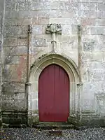 La porte ouest du transept sud.