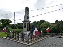 Le monument aux morts.