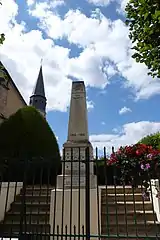 Le monument aux morts.