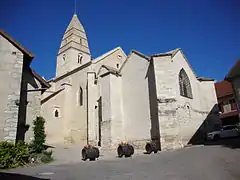 Saint-Aubin, l'église Saint-Aubin.