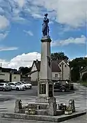 Le monument aux morts.