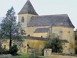 L'église Sainte-Marie et Sainte-Anne de Carlucet.