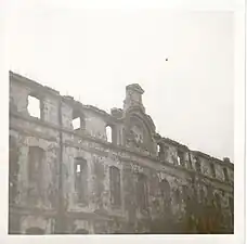 Ruines des façades.