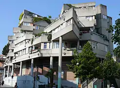 L'Îlot no 8, un exemple d'architecture brutaliste.