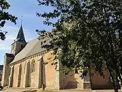 L'église Saint-Denis.