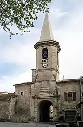 Église Saint-Didier de Saint-Didierpassage couvert, clocher