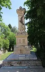 Le monument aux morts.