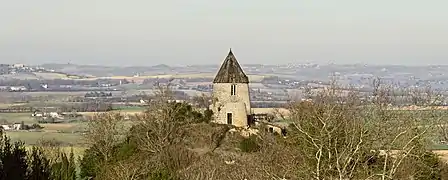 La butte des trois moulins