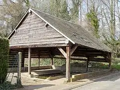 Lavoir, rue du Palais-Blanc.