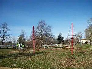 Aire de jeux du lac de Sède.