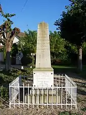 Le monument aux morts.