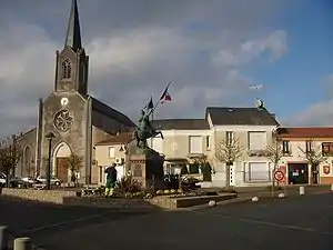 Statue équestre de Jeanne d'Arc (Mathurin Moreau et Pierre Le Nordez, Saint-Germain-sur-Moine)