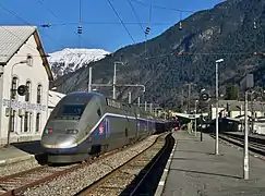 TGV en hiver sur la relation Paris - Saint-Gervais.