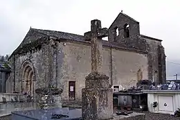 L'église Saint-Hilaire (janv. 2012).