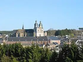 Saint-Hubert : la basilique et le quartier abbatial.
