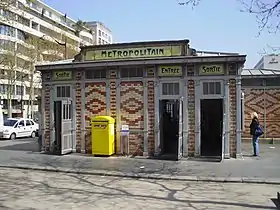 Entrée de la station.