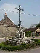 La croix de Saint-Jean-de-Bonneval.