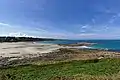 La plage de Plougasnou-Saint-Jean-du-Doigt.