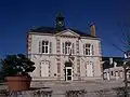 Façade de la mairie, Saint-Jean-de-Braye, avril 2010.