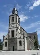 L'église paroissiale Saint-Jean-Baptiste.