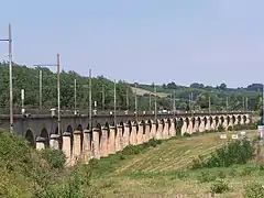 Le viaduc de Saint-Macaire (août 2010).