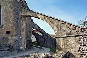 Arcs-boutants très « aériens ».