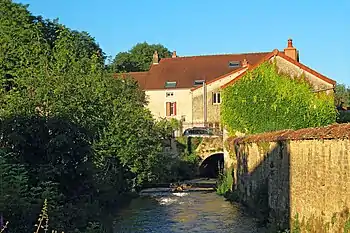 Minoterie de Talfumière sur la Seine.