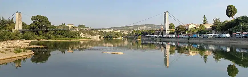 L'Ardèche à Saint-Martin-d'Ardèche.